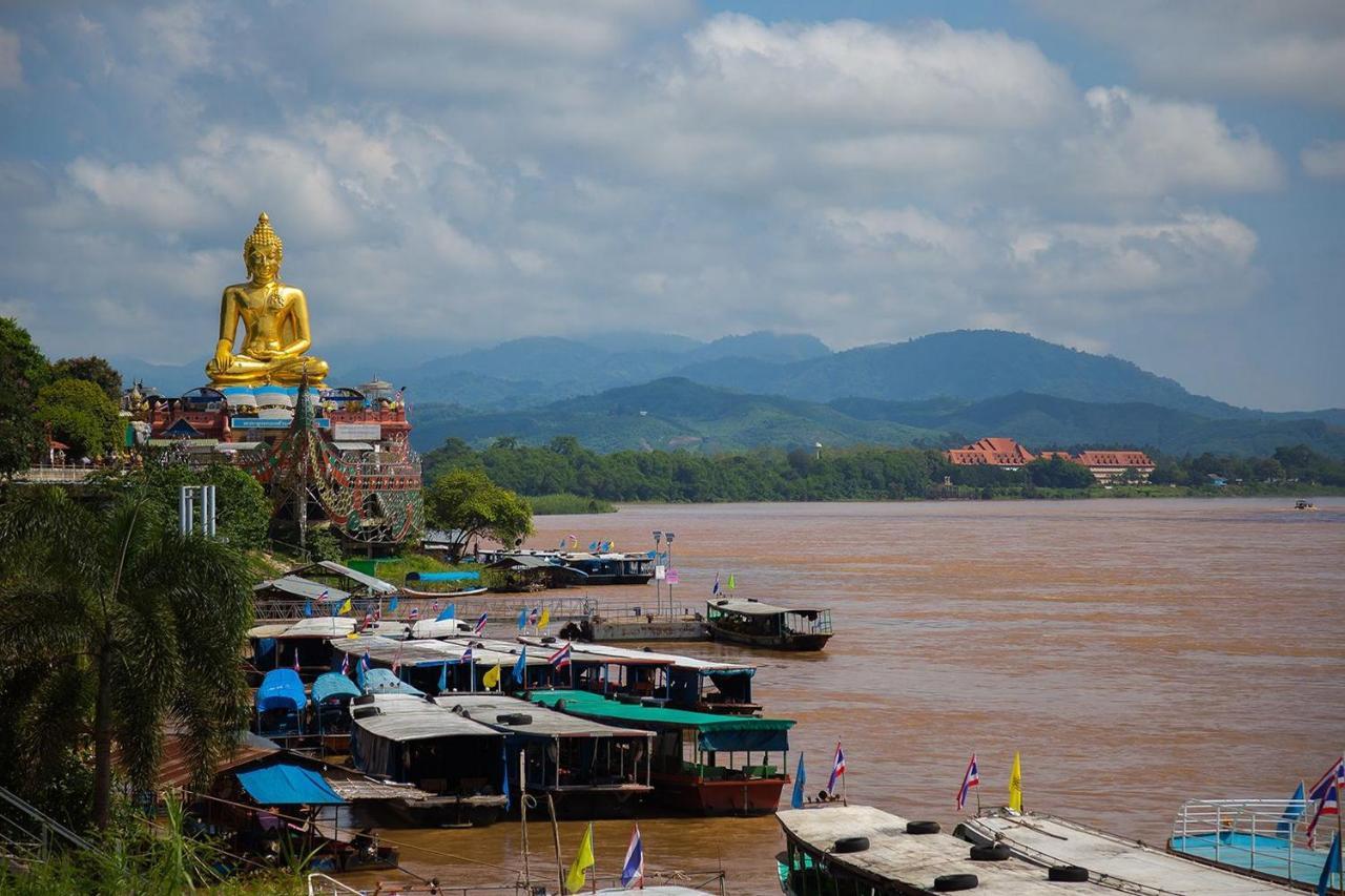 Oyo 359 Golden Nakara Place Chiang Saen Esterno foto