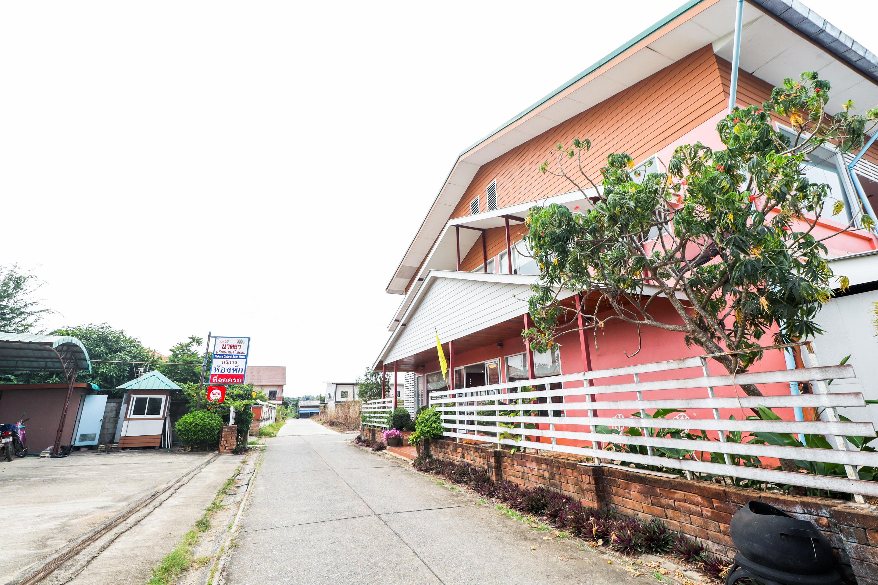Oyo 359 Golden Nakara Place Chiang Saen Esterno foto