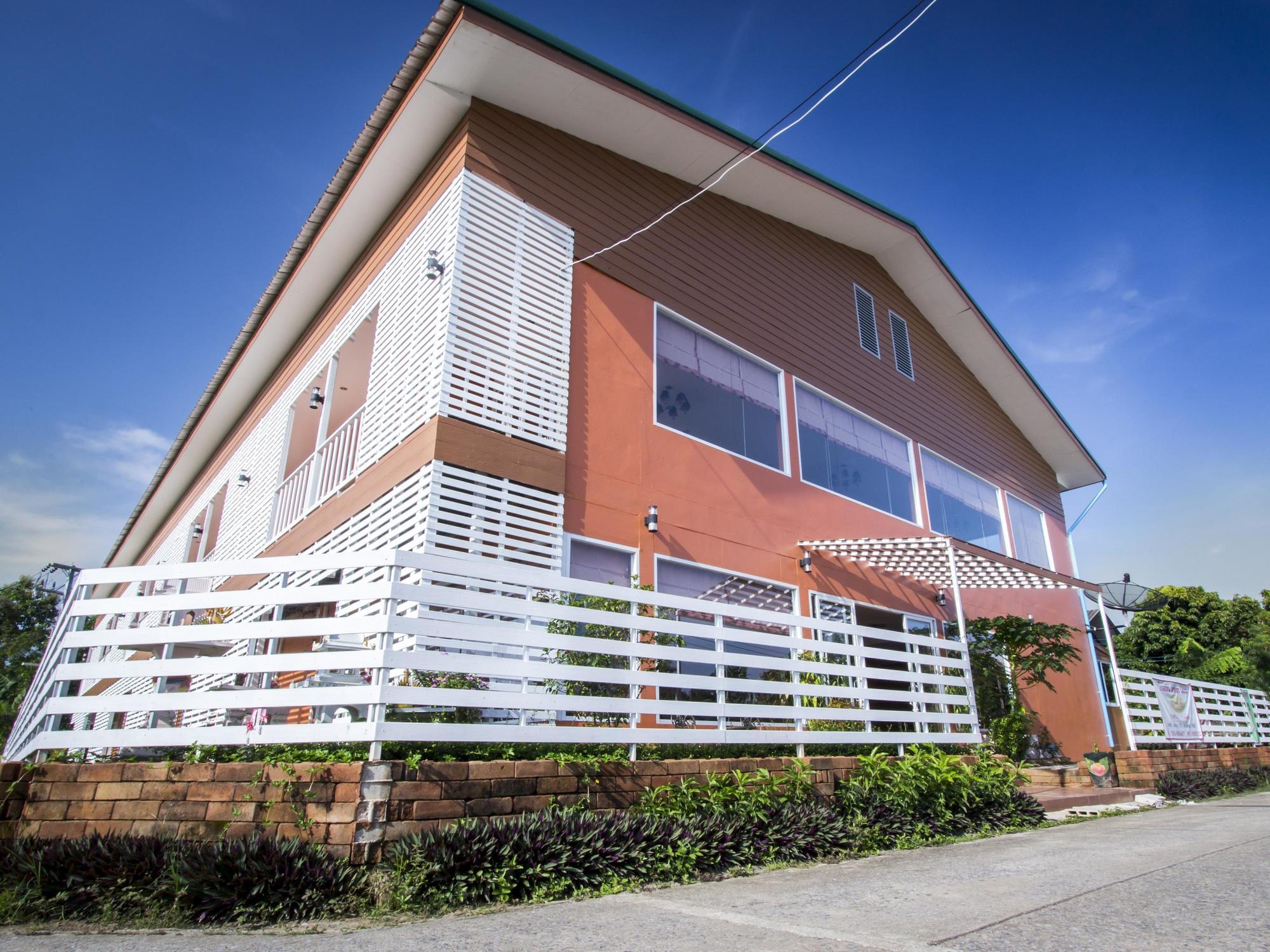 Oyo 359 Golden Nakara Place Chiang Saen Esterno foto