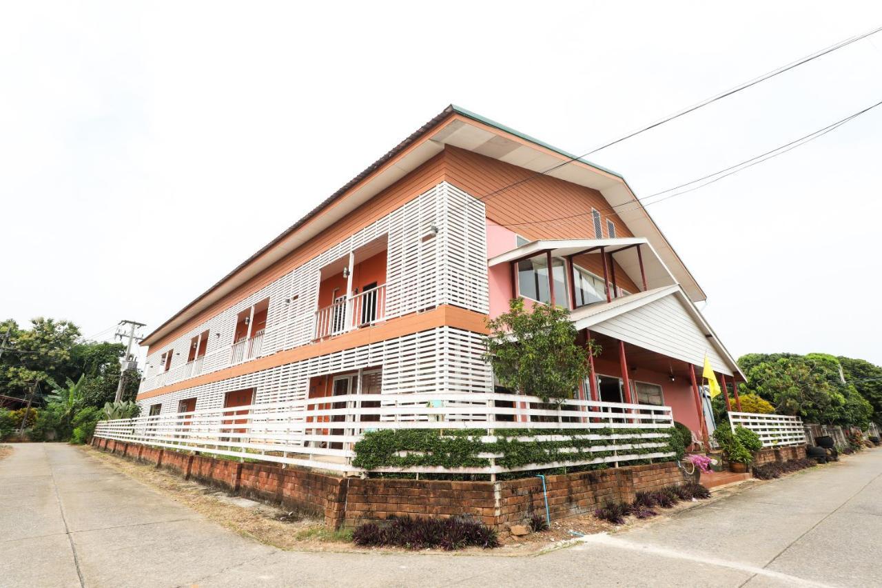 Oyo 359 Golden Nakara Place Chiang Saen Esterno foto