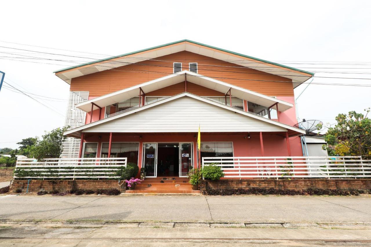 Oyo 359 Golden Nakara Place Chiang Saen Esterno foto